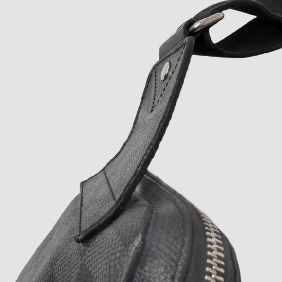 Authentic Louis Vuitton Mens Avenue Sling Bag - Picture 2 of 12